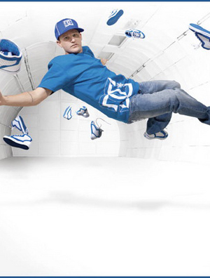 滑手Rob Dyrdek联名DC公布2009秋冬合作完整的产品线