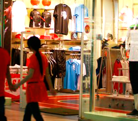 福建鞋服专卖店在海外开花