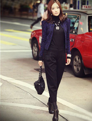 短靴饰美腿 女人味十足