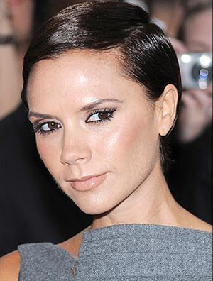 维多利亚将推出自己的鞋包系列 大力吸金