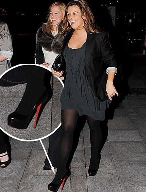 科琳产后7天即穿高跟泡夜店 鲁尼承认当奶爸