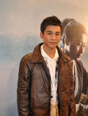 乔振宇现身《孔子》发布会 称发哥穿高跟鞋演戏