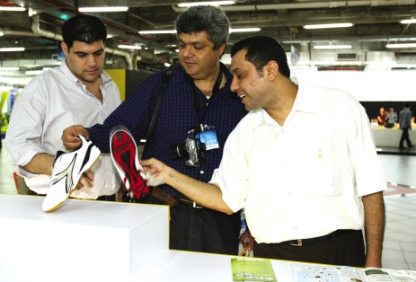 ����Ь����֮·���������ģʽ����ɫ