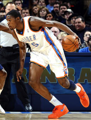 杜兰特穿橘色新鞋未带来幸运 对自己很失望