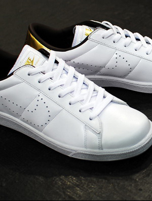 藤原浩联名Nike Sportswear白金Air Tennis Classic现身
