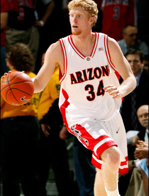 巴丁格脚伤未愈穿上特制鞋 预计将至少缺阵2周