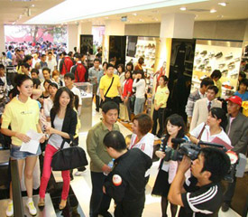 运动鞋品牌海外镀金攻坚国内市场