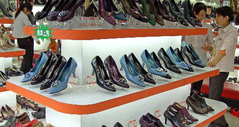 线上线下齐头并进,助推鞋企全面发展