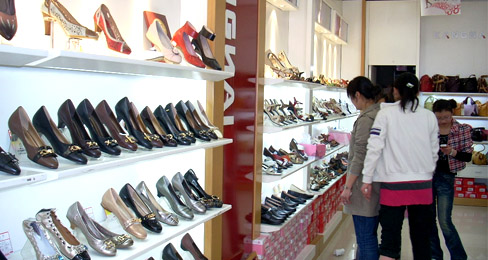 国内鞋企打造中国式的企业管理制度