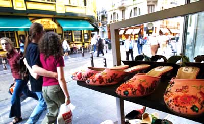 ��ɫ���״�������װ��Ь�����ɳ