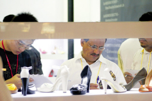 ŷ�˷������й�Ь����Ÿ�