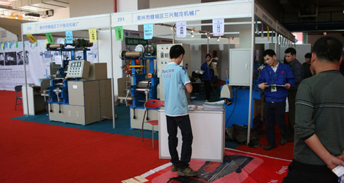 鞋产业回暖 鞋机企业逐鹿晋江鞋博会