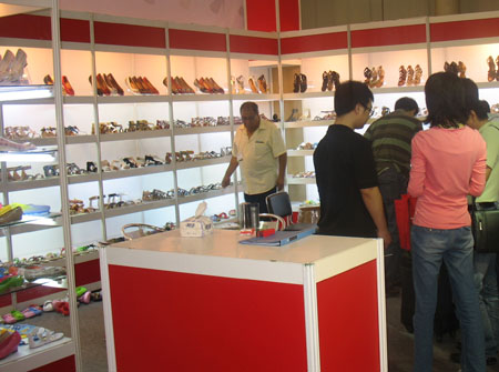 ���մ��г�����Ь��Ʒ����