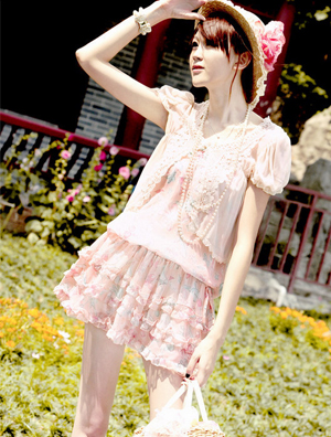 夏日浪漫迷人的凉鞋