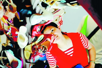 鞋企借力品牌授权多元化发展