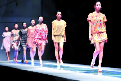 泉州鞋服企业祭出快速时尚大旗