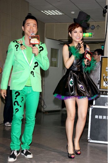 ¹þÁÖâ׳ÎÇì¡¢Selina¹ÖÒìЬ·þ½Ó°ô¡°ÎҲ¡±