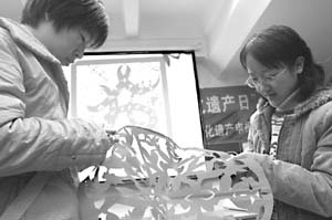 90��Ů��ѧ����ֽ��ҵ����30��