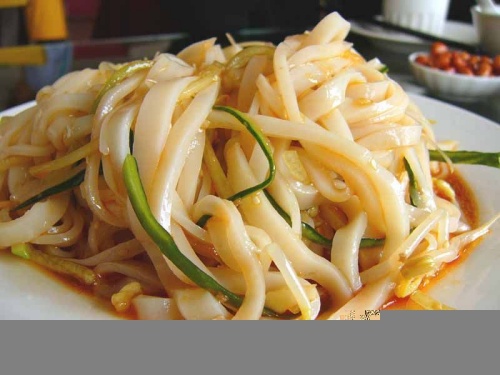 一碗凉皮发家名震四方