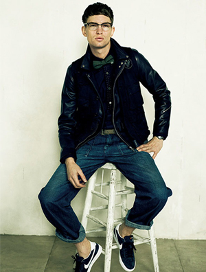 Uniform Experiment����Nike Sportswear�Ƴ�Zoom Air Tennis ClassicЬ��