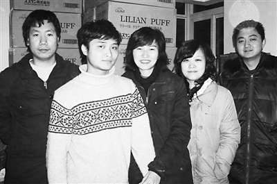 创业5人行:800元撑起批发大生意