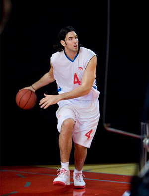 斯科拉换新鞋迎来新气象 单场两最高宣告回归