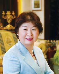 看中国第一女富豪张茵创业传奇