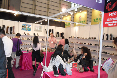 Ь������ת�ͼ�����չ�����г�