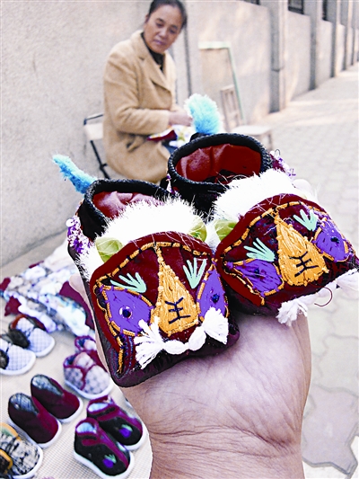 �й���䴫ͳ�ֹ���Ʒ������ͷЬ