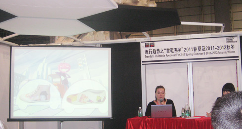 ����ͯЬ��ҵ���ٽ��в�ҵ����