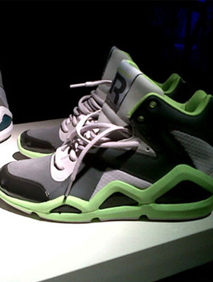 ��֪������������Swizz Beatz��Reebok����ר��ϵ��Ь��