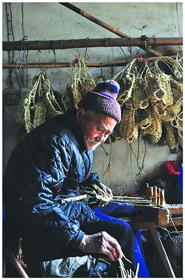 һ���Ϸ��ޱ��Ь���������һ����ͥ