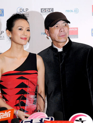 ÕÂ×ÓâùÁ¬Éíȹ¸ß¸úЬÓë·ëС¸ÕÇ£ÊÖÁÁÏà ĬÈÏÓëVivi·ÖÊÖ