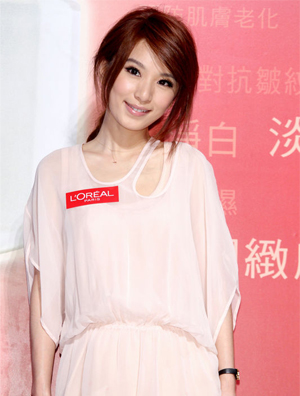 Hebeȹ߸Ь SelinaٶȺ