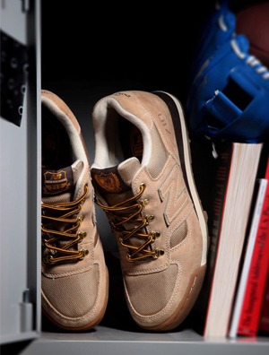 New Balance�����Ƴ�H710����������ϵ�и��Ż���Ь
