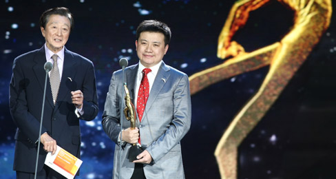 安踏与CCTV体坛风云人物四度携手