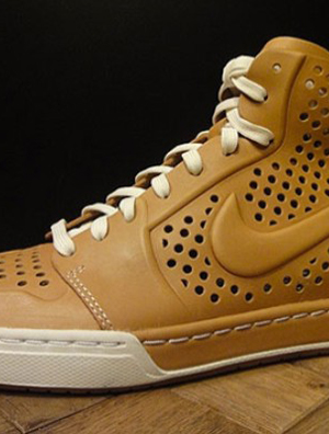 �������Ϣ��Nike Sportswear 2011�괺�ļ��¿�Air Royal Mid Lite VT