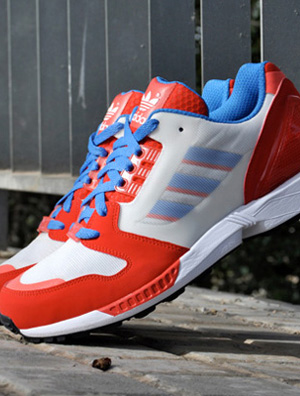 adidas Originals 2011�괺�ļ��¿�ZX 8000Ԥ��