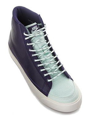 强势Blazer再次来袭,Nike Sportswear近日推出2011年新款Blazer Mid