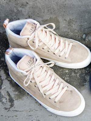 ͷʮ㣬UBIQ x VANQUISH 2011괺ļGrace MidЬ