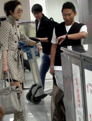 ֣ɫ²7߸Ьζʮ ־һ