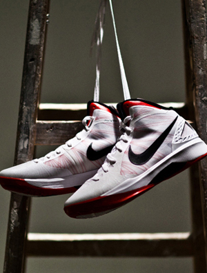 ��Nike Zoom Hyperdunk�������