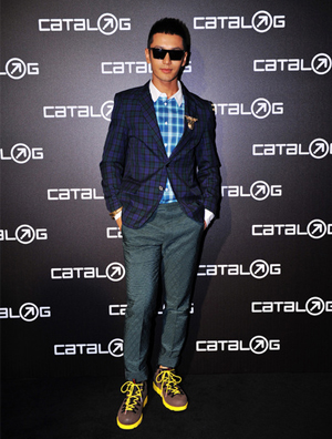 黄晓明亲临国际潮牌鞋履开幕仪式 演绎限量版鞋款