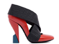 Balenciaga 2012�괺��Ь��ϵ�У����пƼ�δ����