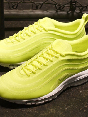 Nike王牌跑鞋Air Max 97 CVS带来新一季配色