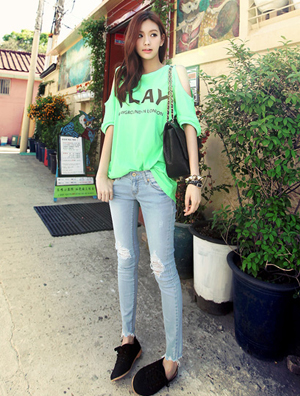 夏日露肩装 小女人的性感妩媚搭