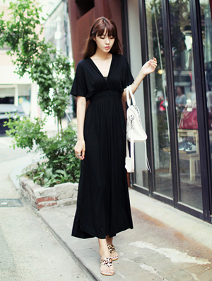 夏季轻薄长裙的最佳搭配技巧