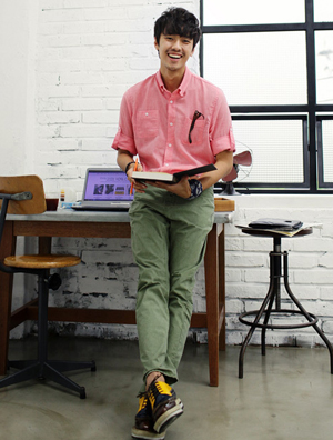 短袖衫搭配指南 为你增色不少