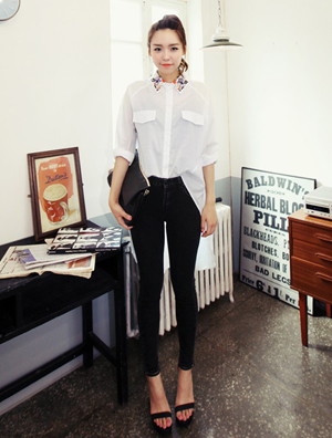 轻熟女通勤装搭配 穿出时尚味