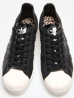 VANQUISH x adidas Originals 合作鞋款